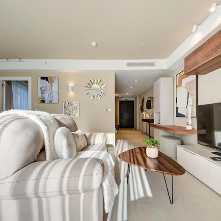 Official Mercury 1br With Rooftop Pool Access & Terrace By 360 Estates