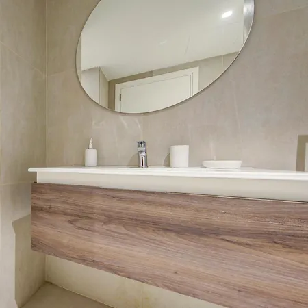 Official Mercury 1br With Rooftop Pool Access & Terrace By 360 Estates Appartement