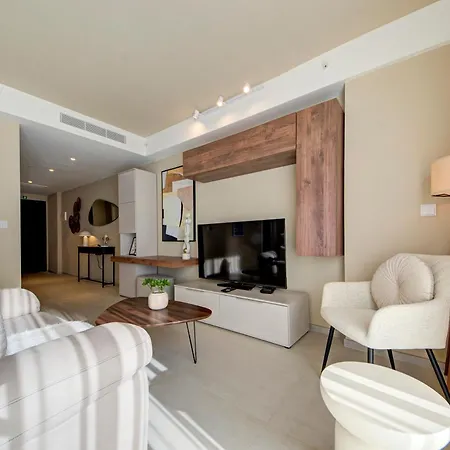 Official Mercury 1br With Rooftop Pool Access & Terrace By 360 Estates Appartement *